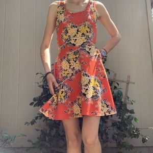 Patterned floral dress!